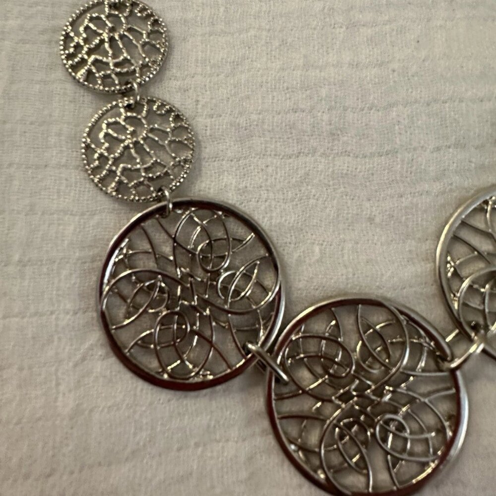 Bancroft Ivy Metal Statement Necklace with Silver Filigree, 16 inch, Like New - Picture 6 of 8